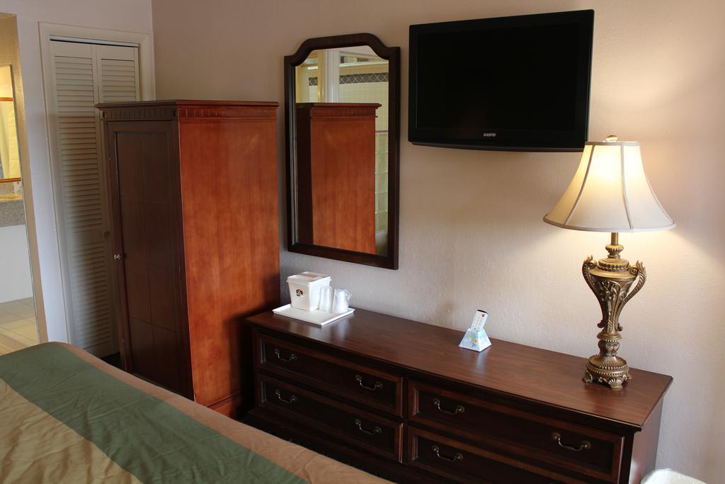 Rodeway Inn & Suites Νάσβιλ Δωμάτιο φωτογραφία